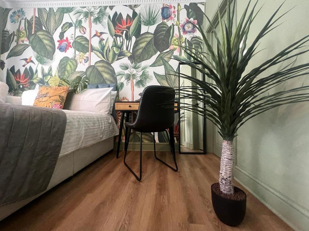 James' Place At Dowlais Мърдър Титфил Екстериор снимка