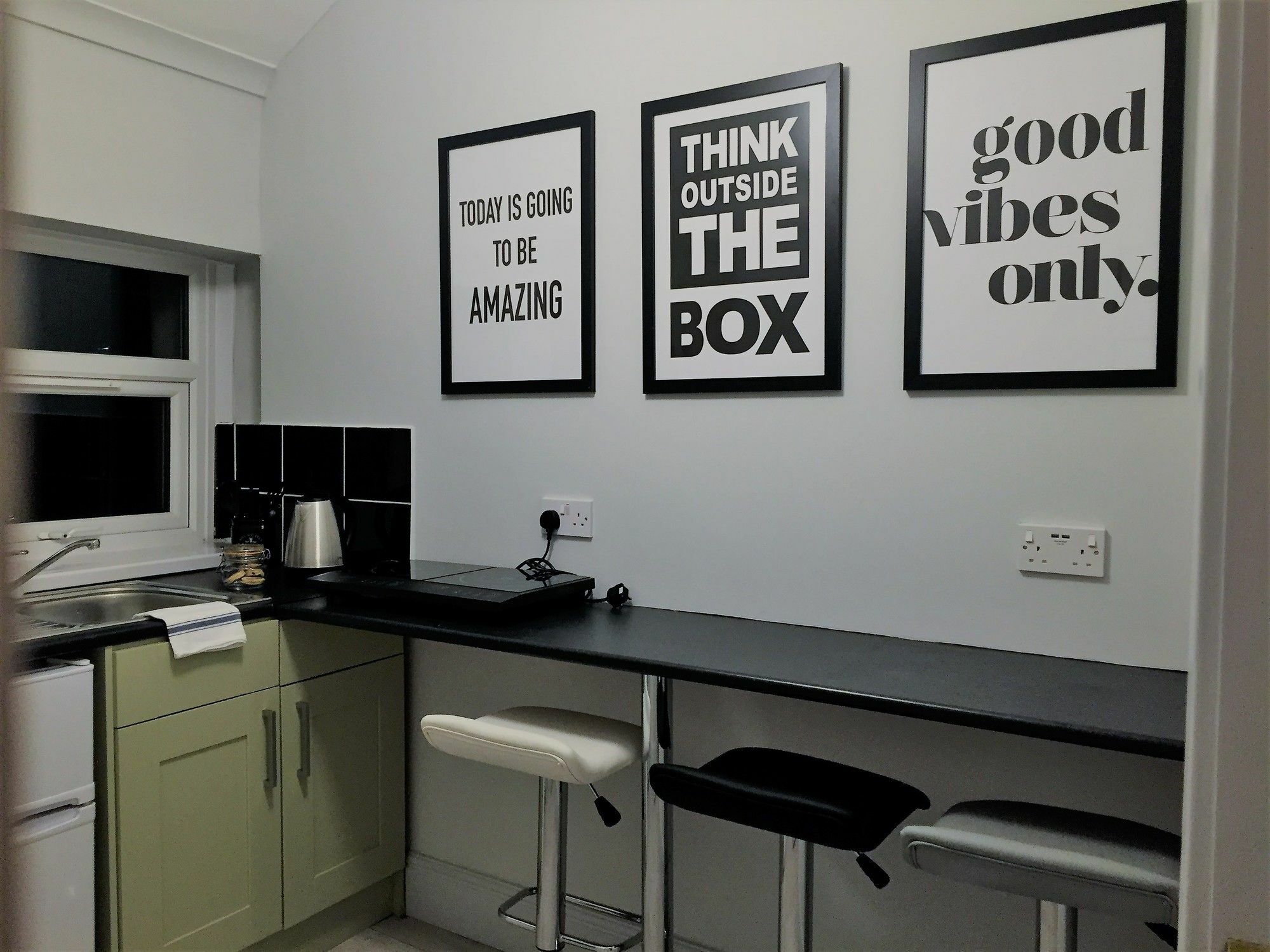 James' Place At Dowlais Мърдър Титфил Екстериор снимка