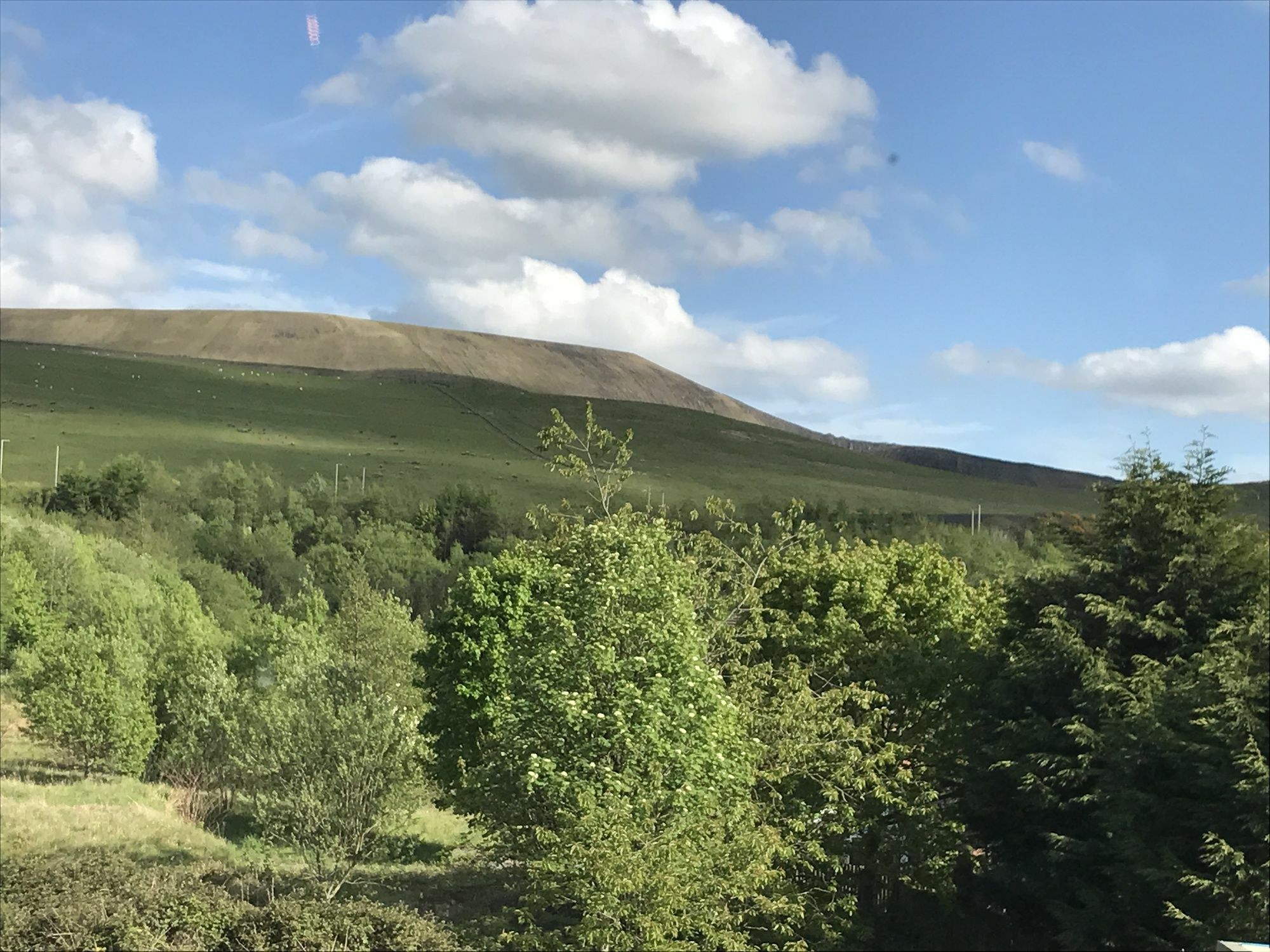 James' Place At Dowlais Мърдър Титфил Екстериор снимка