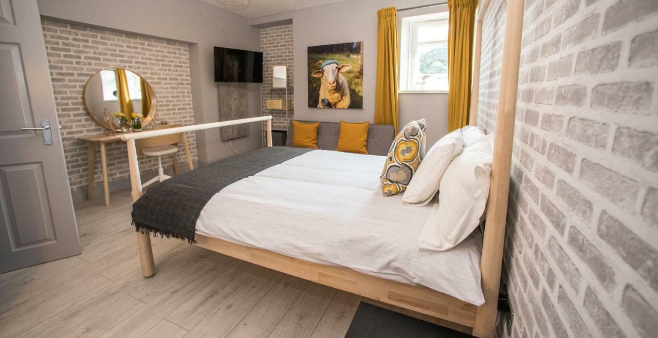 James' Place At Dowlais Мърдър Титфил Стая снимка