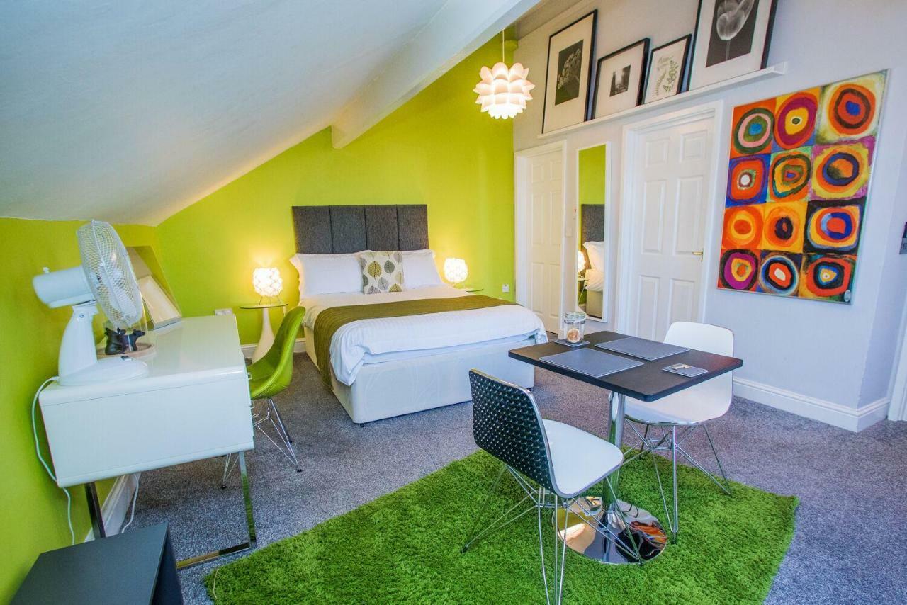James' Place At Dowlais Мърдър Титфил Стая снимка
